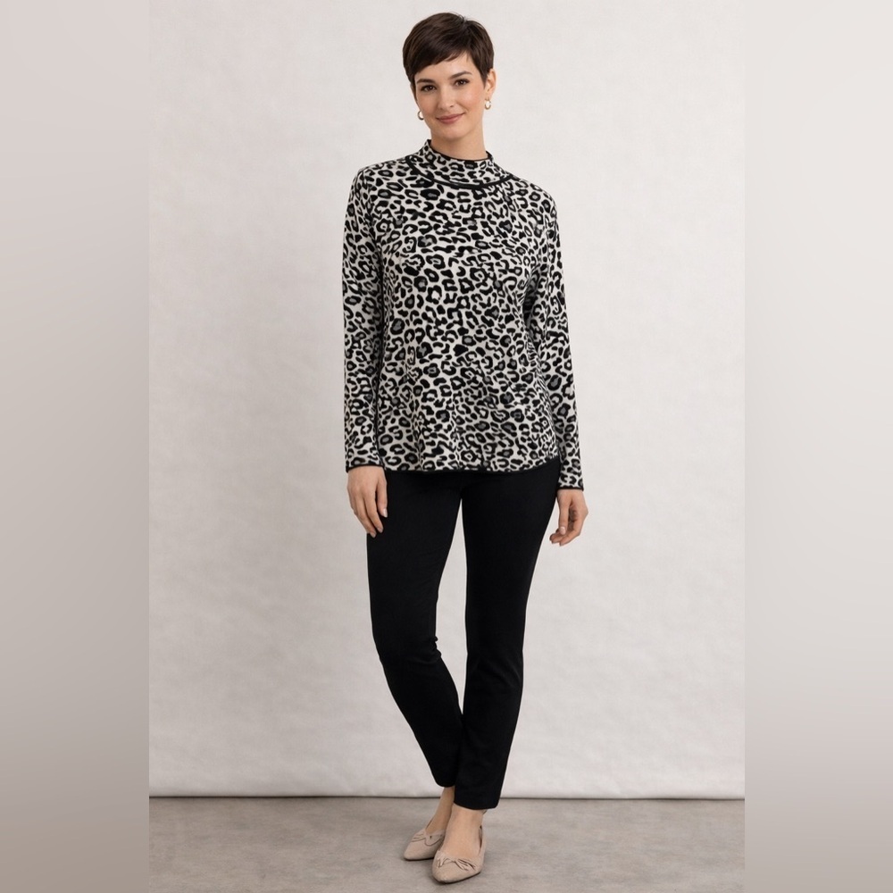 Renuar Black and White Leopard Print Cowl Neck Sweater Sz M